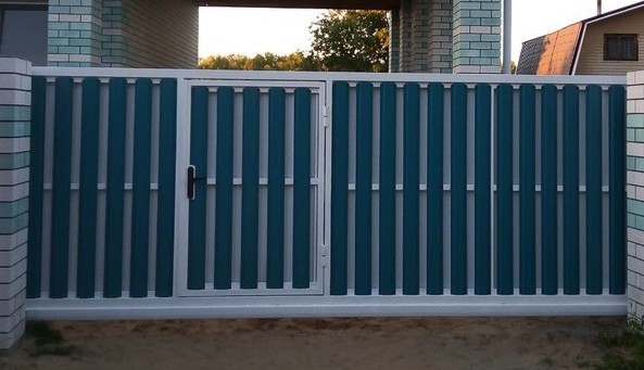  Ворота с калиткой 